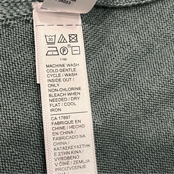 Athleta Minimalist Sweater Sleep Tank size Large - Picture 9 of 10